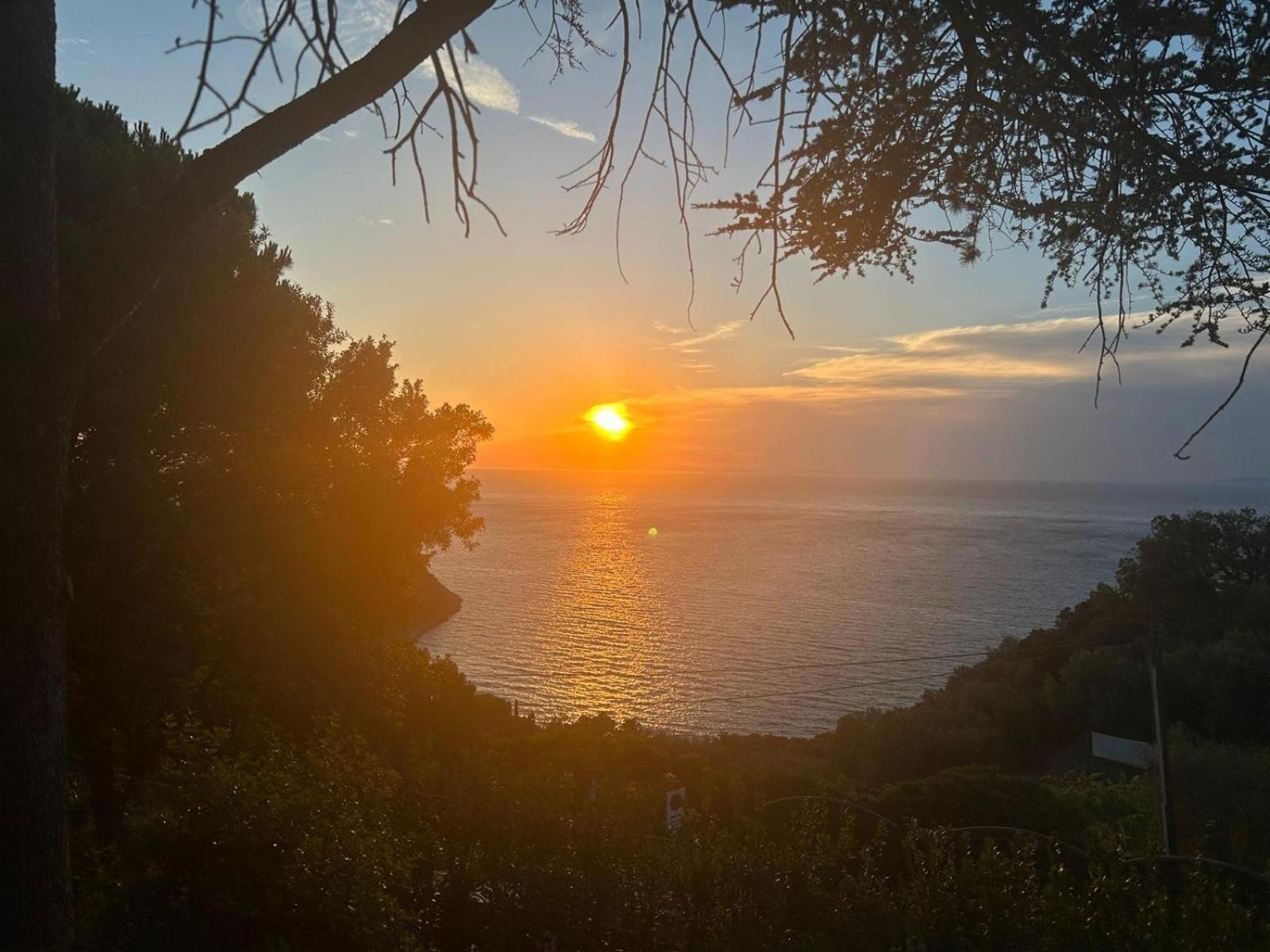 Villa Velta Sea Sunset Porto Santo Stefano  Exteriér fotografie